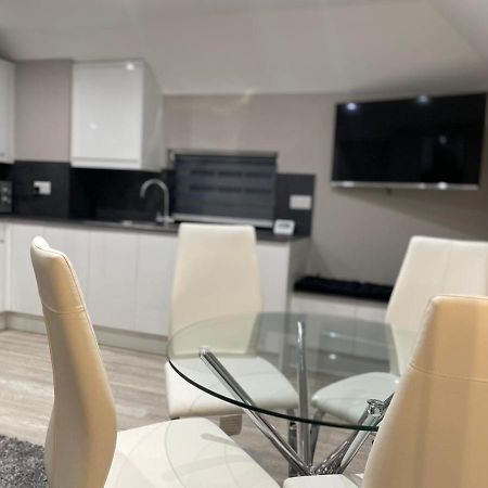 ווטפורד Amazing Central High Street Self Contained Apartments By Syl מראה חיצוני תמונה
