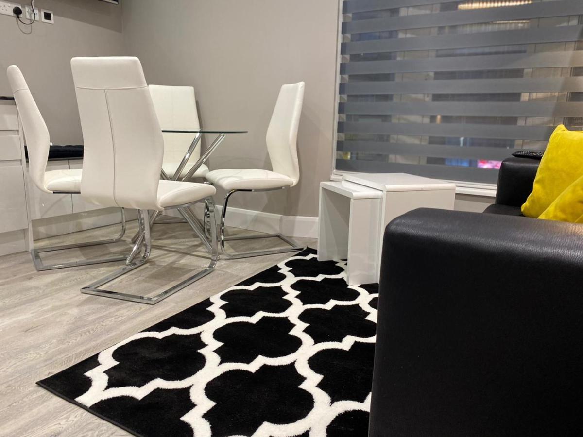 ווטפורד Amazing Central High Street Self Contained Apartments By Syl מראה חיצוני תמונה