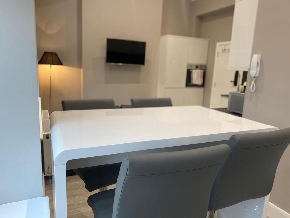 ווטפורד Amazing Central High Street Self Contained Apartments By Syl מראה חיצוני תמונה